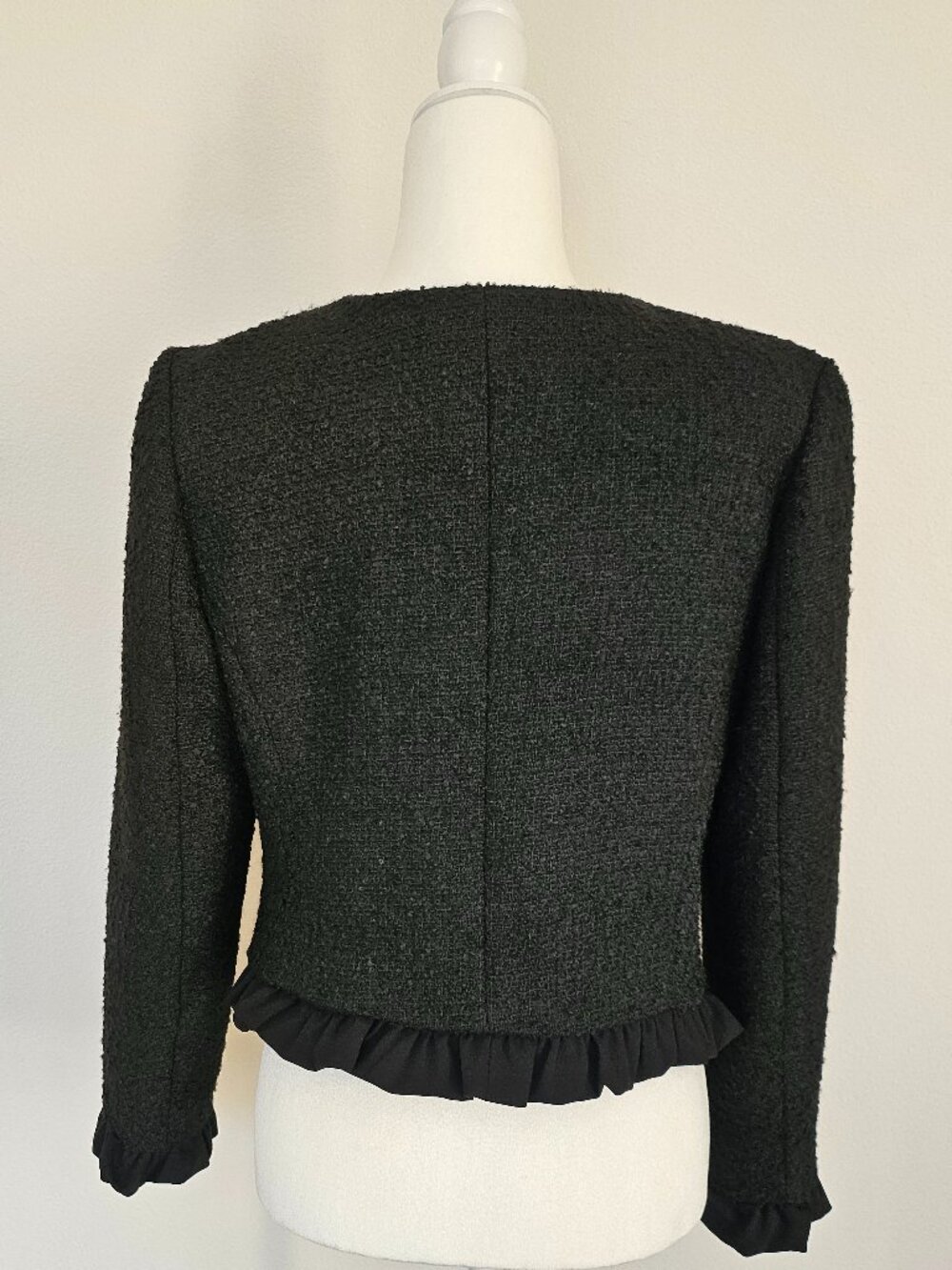CeCe NWT Black Tweed Ruffle Trim Cropped Jacket Size 8 - Picture 10 of 16